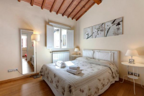 Bright and comfortable apartment in Florence S M Novella area